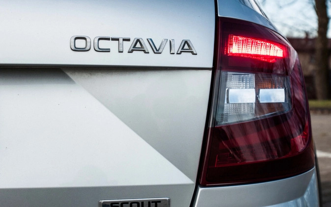 Skoda Octavia cena 83900 przebieg: 66000, rok produkcji 2017 z Lębork małe 781